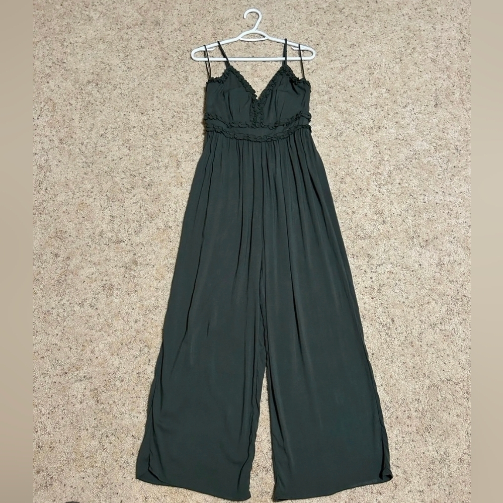 NWT Blue Rain Olive V-Neck Ruffle Wide-Leg Jumpsuit - Picture 2 of 9